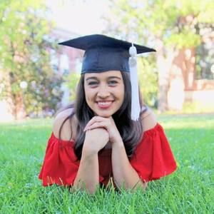 Meet your Posher, Demi